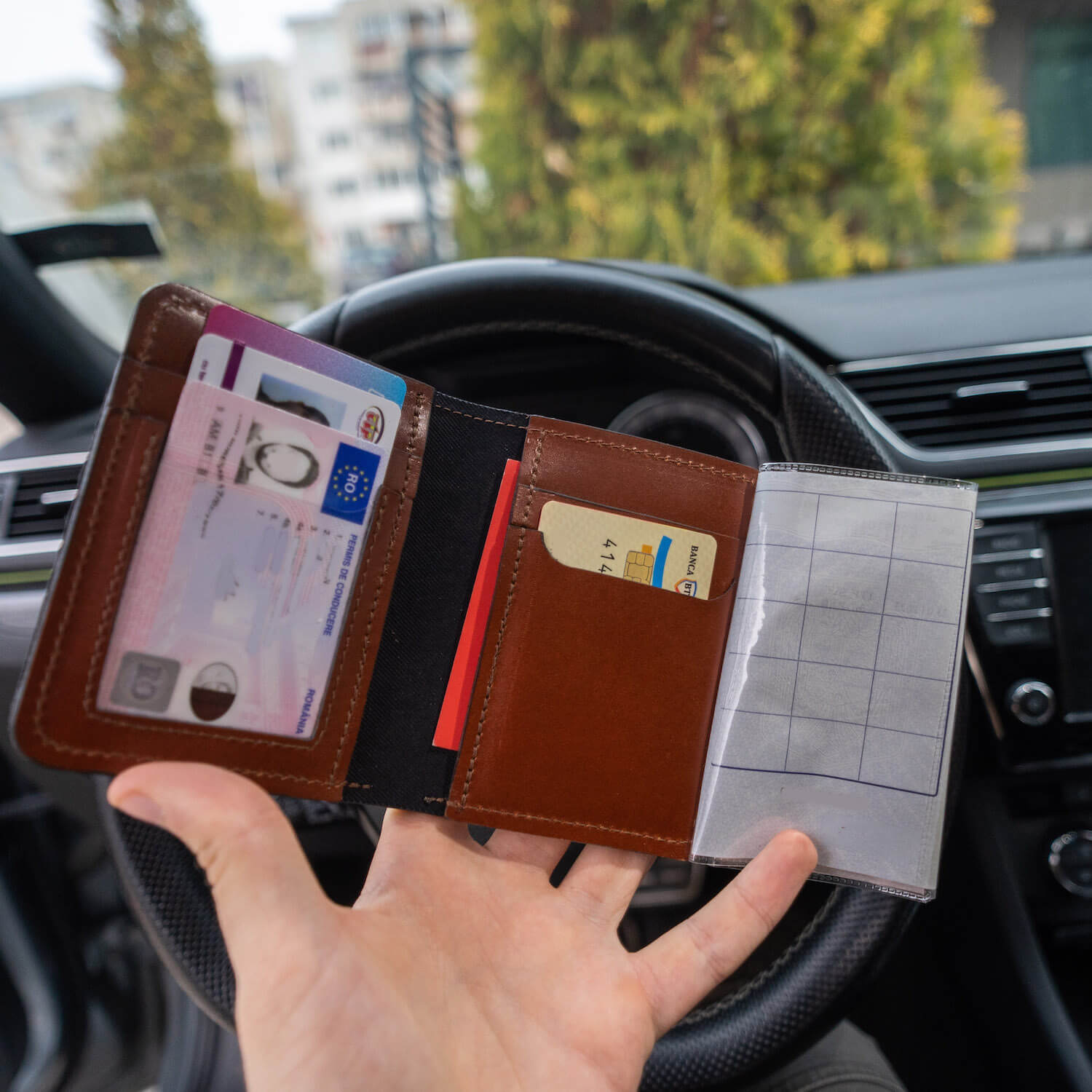 portofel auto din piele naturala maro coniac talon romanesc portofel auto din piele naturala maro coniac talon romanesc