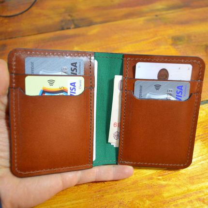 portofel slim de barbati piele maro coniac verde4