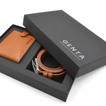 set cadou barbati portofel maro personalizat si curea1