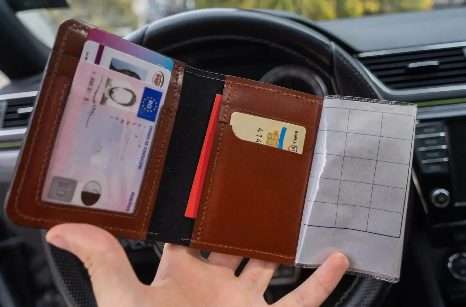 descopera portofelul auto din piele talon romanesc